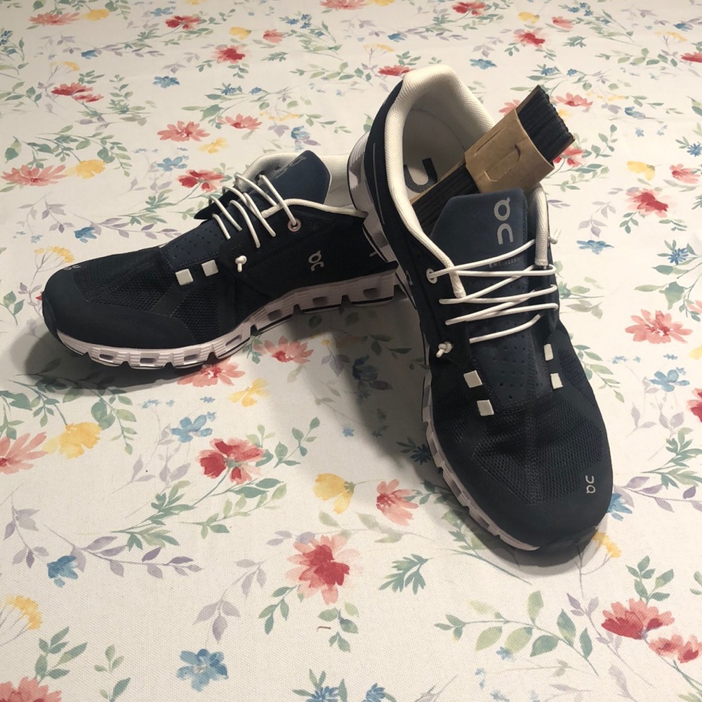 Size 10M men’s On Cloud - Cloud shoes